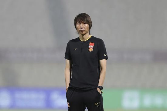 公出差我和公乱高清电影